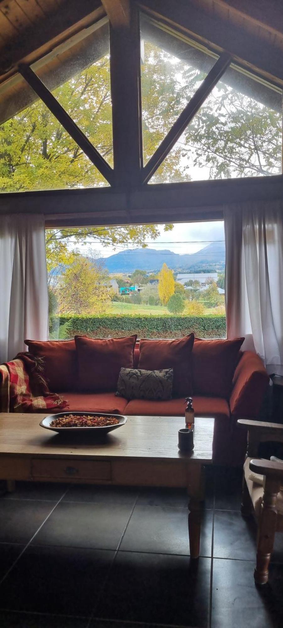 Con Vistas En *